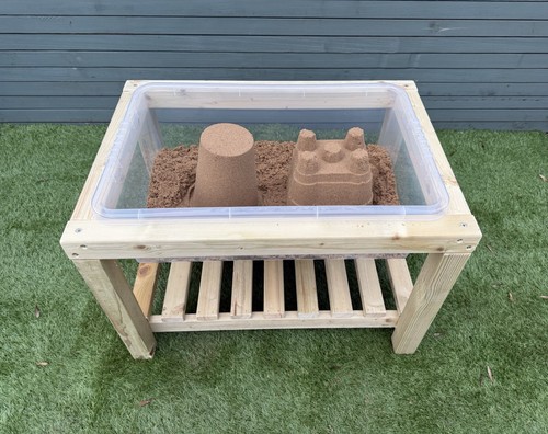 Messy play table for water - play,